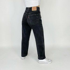 Vintage faded black Levi 550 jeans! 🔥